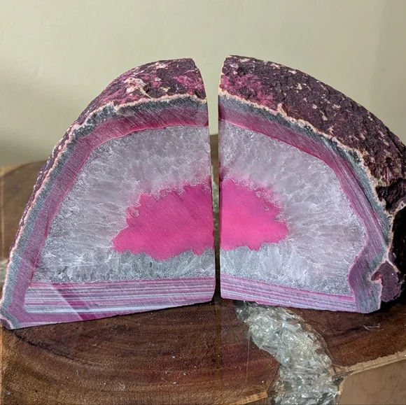 Pair of Brazilian Agate Geodes Dyed Pink Polished Sections for Bookends, Etc - Picture 13 of 14